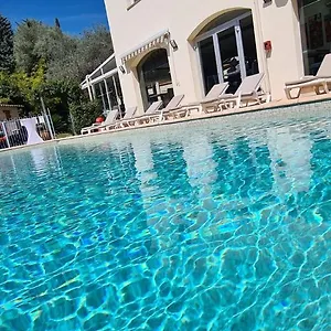 Le Floreal Hotell