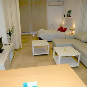Appartement Minimalist Loft Center By Gms Cordoue